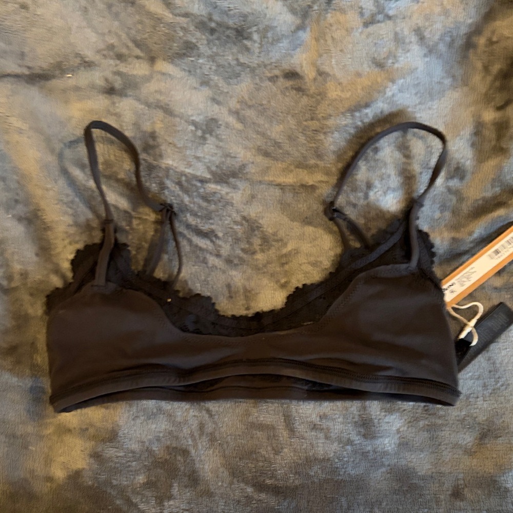 SKIMS Black Lace-Edge Bralette XS